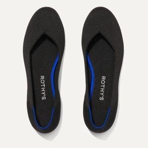 Black Rothy’s Flats Size 8.5